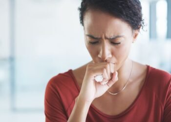 Como cuidar da saúde e evitar doenças respiratórias com a chegada do frio e o ar seco